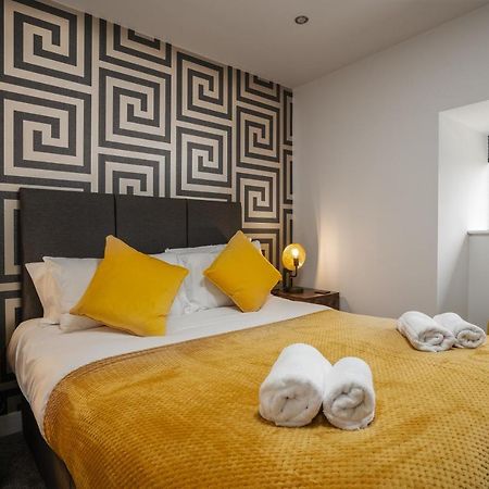 Victoria Home - 2 Bedroom Wi-Fi Parking Workers Хайд Экстерьер фото