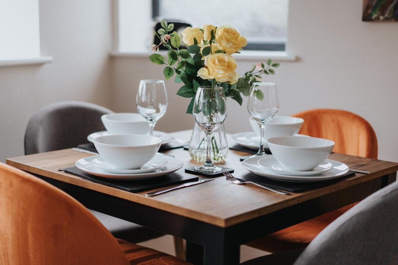 Victoria Home - 2 Bedroom Wi-Fi Parking Workers Хайд Экстерьер фото